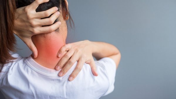 Fibromialgia: exercícios aeróbicos e fisioterapia aliviam sintomas