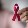 Dezembro Vermelho: campanha combate HIV, Aids e outras ISTs