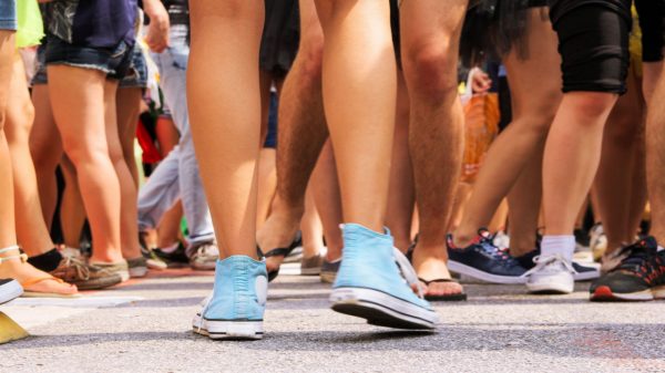 Carnaval: como fica a saúde das pernas durante a folia?
