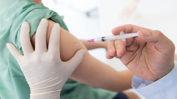 Vacinação contra Monkeypox começa nesta 2ª; veja quem pode se vacinar