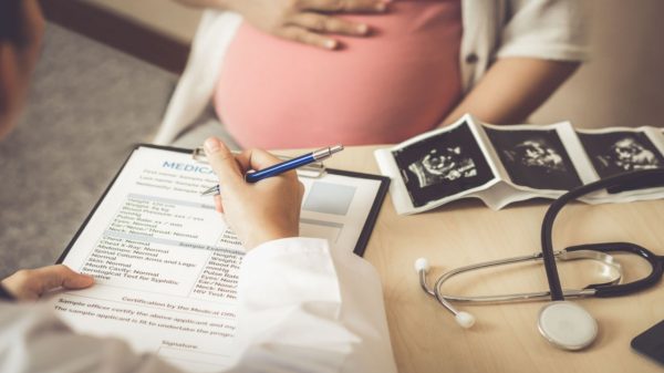 Gestação: iodo é nutriente chave para o neurodesenvolvimento fetal