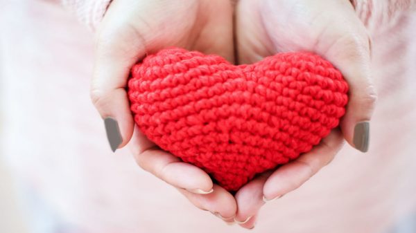 Dia dos Namorados: entenda porque amar faz bem para o coração