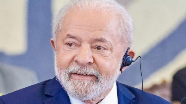 Lula deve passar por cirurgia no quadril; entenda