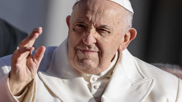 Papa Francisco terá alta após retirar hérnia; entenda a cirurgia