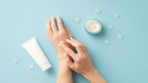 7 hábitos terríveis para a pele que você deve evitar no inverno