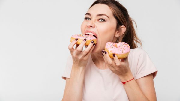 Sente mais fome que o normal? Saiba o que pode estar abrindo o seu apetite