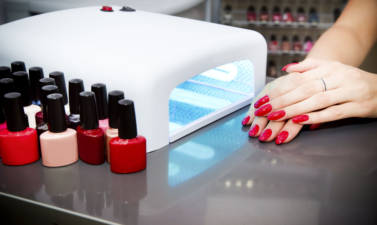 A study found that UV nail dryers increase the risk of skin cancer