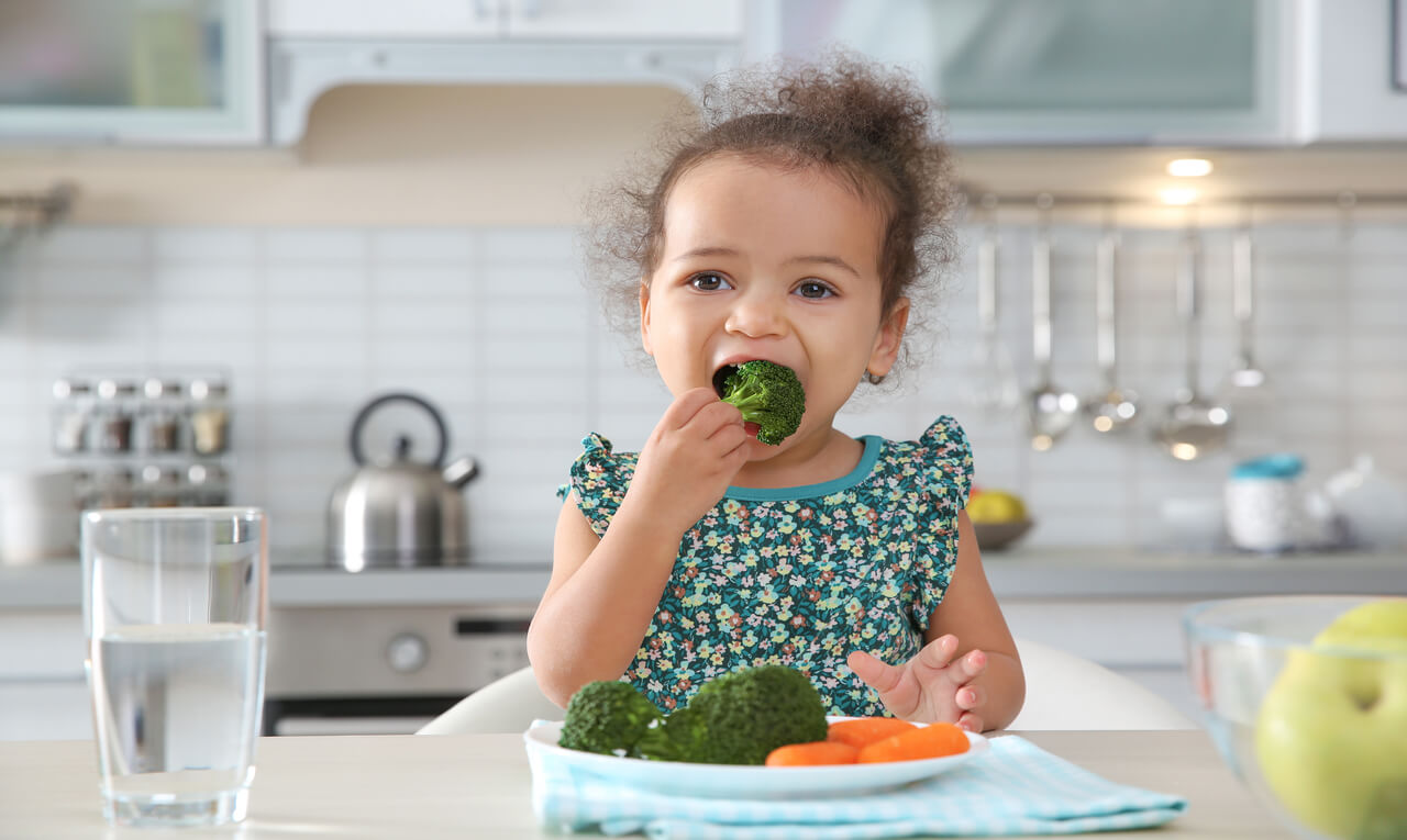 Veganismo: crianças podem ser veganas? Nutricionista responde