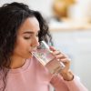 Hiponatremia: por que você não deve beber muita água de uma vez