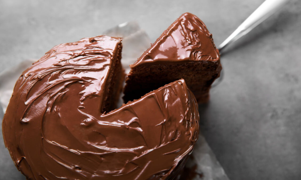Bolo de chocolate faz mal à saúde? Médica comenta declaração de Maíra Cardi