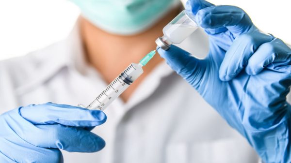UFMG cria vacina contra cocaína e crack; entenda efeito do imunizante