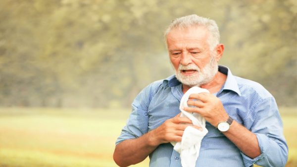 Calor forte aumenta risco de AVC; veja como prevenir