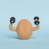 Comer mais ovo para ganhar massa muscular funciona? Entenda