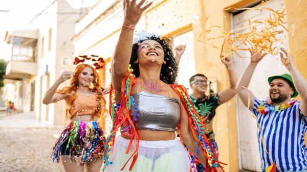 Carnaval: 3 dicas para curtir a folia sem descuidar da saúde