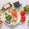 Dieta anti-inflamatória emagrece e combate doenças: veja como fazer