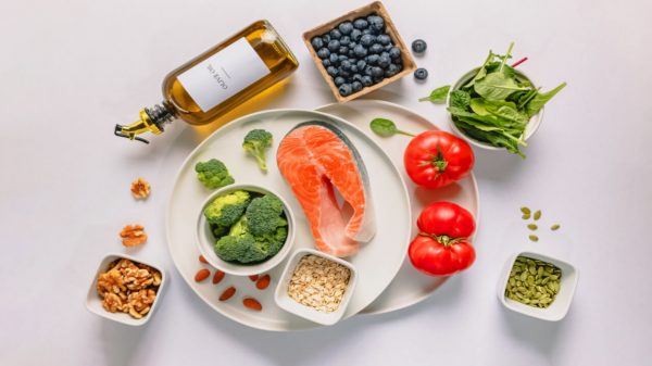 Dieta anti-inflamatória emagrece e combate doenças: veja como fazer