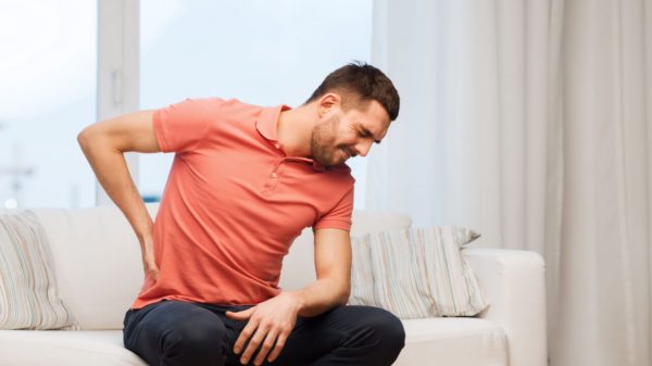 Dor nas costas: 6 formas de tratar o problema