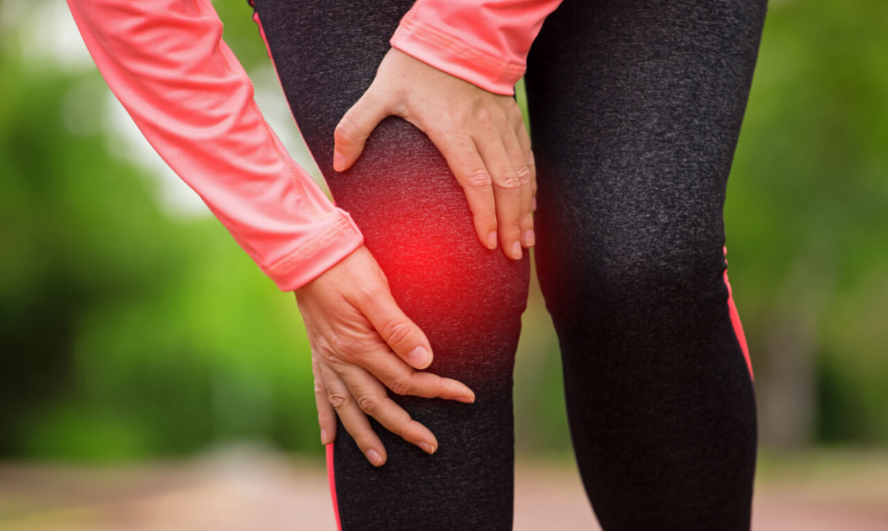 Dor no joelho: problema crônico pode surgir na menopausa