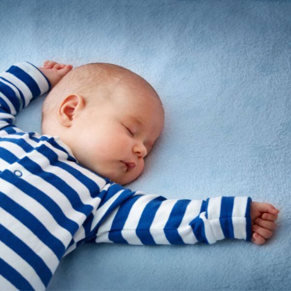 Recém-nascidos: 4 dicas para seu bebê dormir melhor
