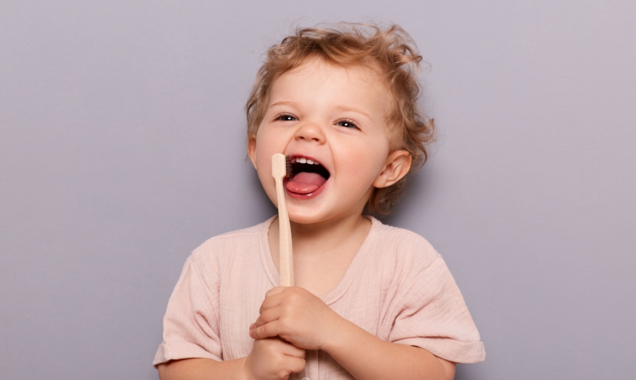 Saúde bucal de bebês e crianças: aprenda a escolher a escova de dentes certa