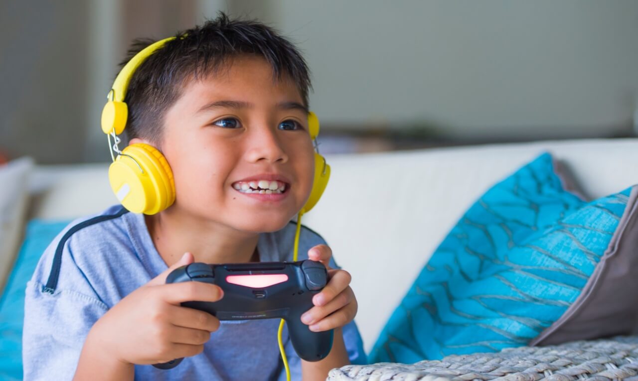 Videogames e mais: veja como reduzir impacto dos eletrônicos na audição