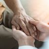 Parkinson: médica explica como lidar com o desafio da mobilidade