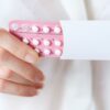 Menstruação atrasou durante a pausa do anticoncepcional? Saiba o que pode ser