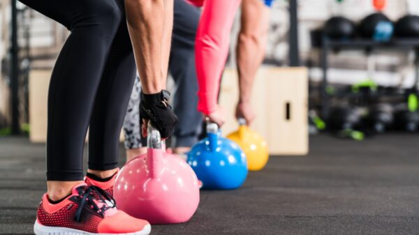 Mais peso ou mais repetições para ganhar massa muscular? Veja o que diz estudo