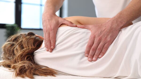 Fisioterapeuta explica 5 características da quiropraxia