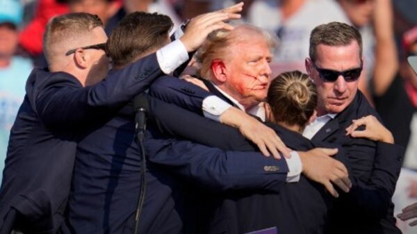 Trump pode perder a audição após tiro na orelha? Entenda