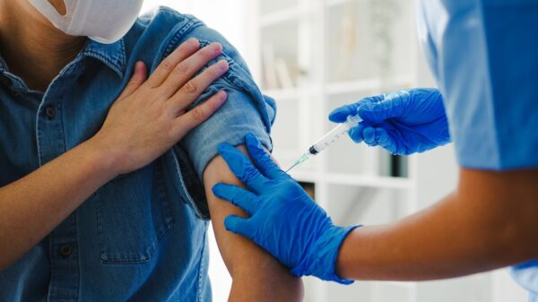 As vacinas protegem o organismo e evitam a propagação de doenças perigosas