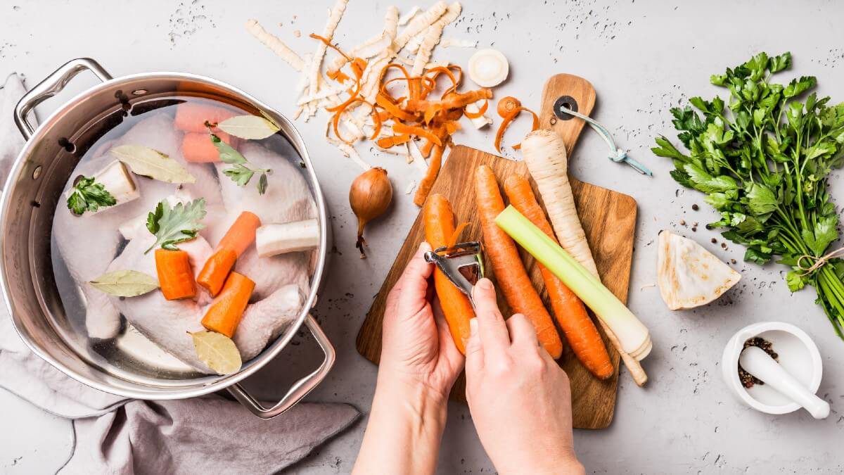 Com altas constantes nos preços, o aproveitamento total dos alimentos tornou-se a melhor solução. Especialista ensina como evitar o desperdício