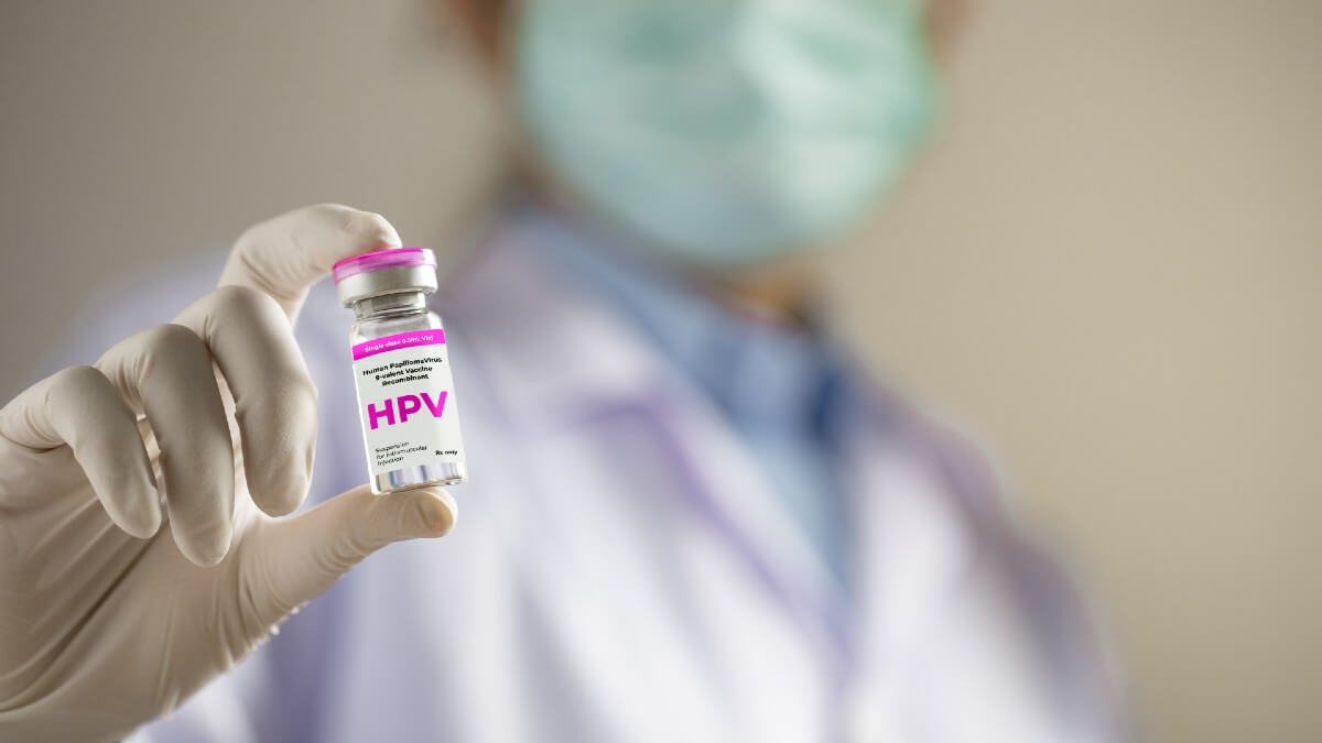 Estudos mostram a baixa proteção das brasileiras contra o HPV, doença sexualmente transmissível que pode causar câncer de colo de útero