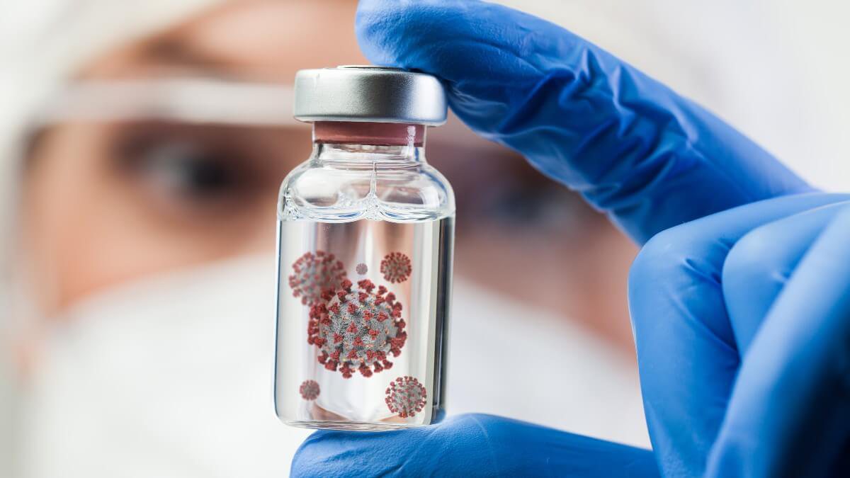 Infectologista revela o que se sabe até o momento e como a nova cepa do coronavírus pode alterar o panorama atual da pandemia