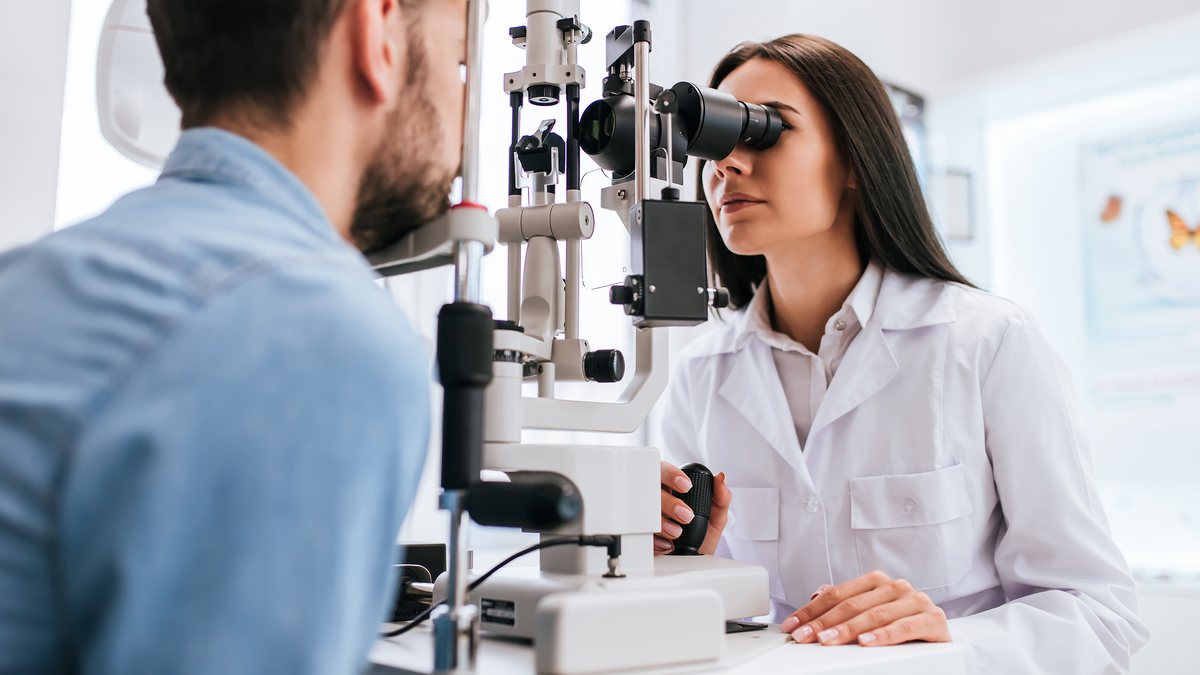 A Dra. Alessia Braz, oftalmologista dá dicas de como prevenir doenças oculares
